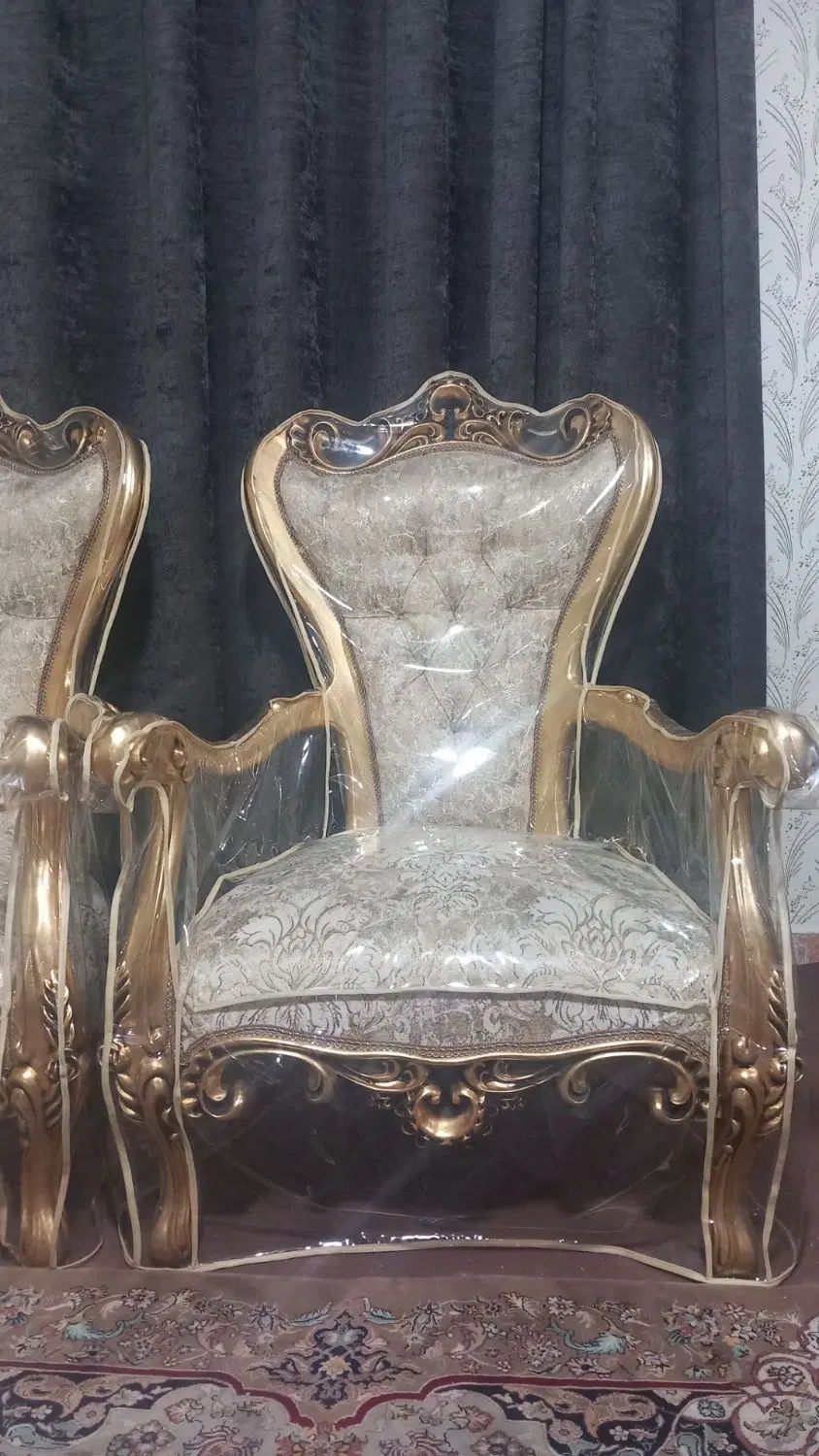مبل سلطنتی ۹ نفره ، شیک و نو .|مبلمان خانگی و میز عسلی|مشهد, توس (بلوار توس)|دیوار