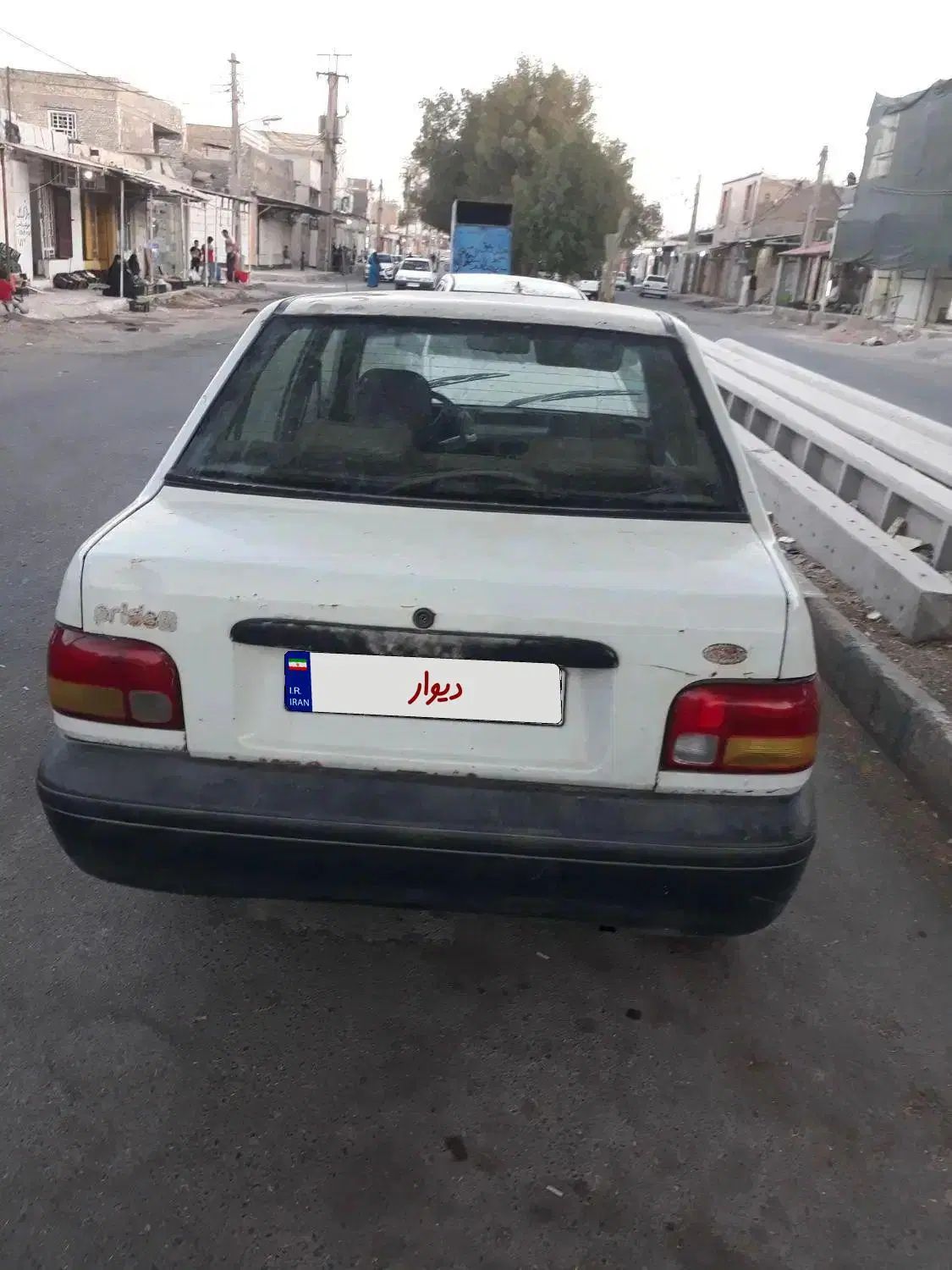 با سلام یک ماشین مدل ۸۱ بفروش میرسد تخفیف پای خرید|خودرو سواری و وانت|اهواز, شهرک رزمندگان|دیوار
