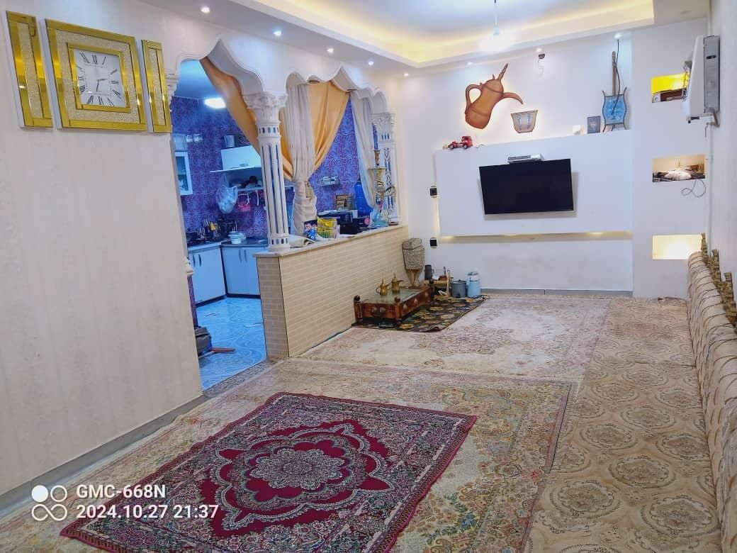 فروش ویلایی ماشین رو 70 متر طالقانی وام دارد|فروش خانه و ویلا|خرمشهر, |دیوار