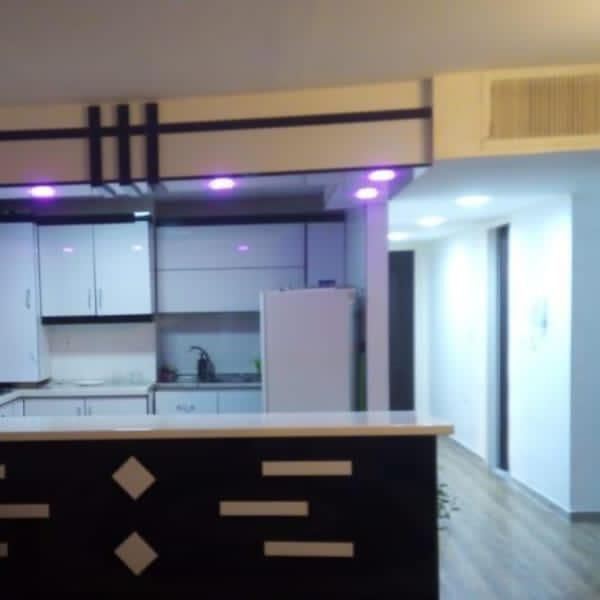 اجاره منزل مبله روزانه/اپارتمان مبله/نیم روزه شیک|اجارهٔ کوتاهمدت آپارتمان و سوئیت|صدرا-فارس, فاز ۱|دیوار