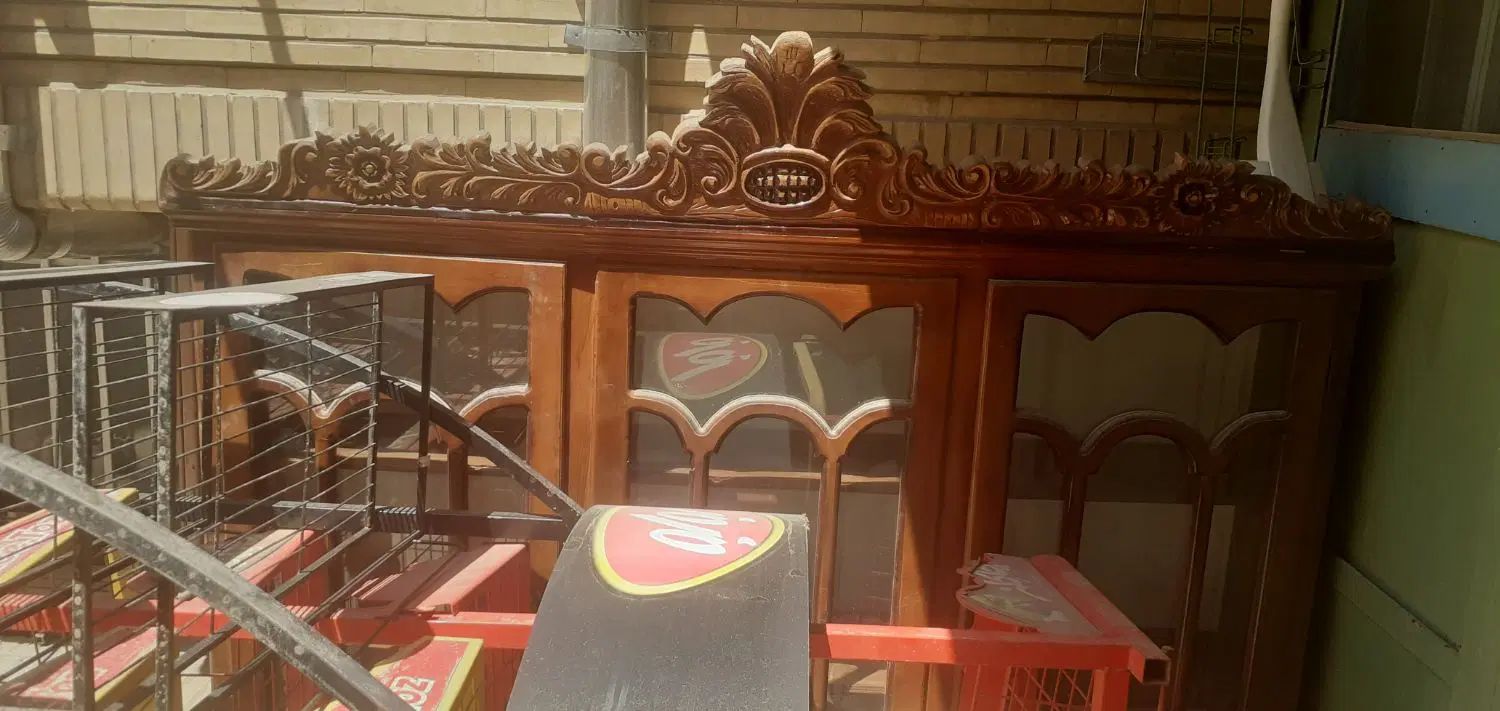 تعدادی استند زغال و چیپس و پفک و یخچال ایستاده|حراج|اصفهان, جلفا|دیوار