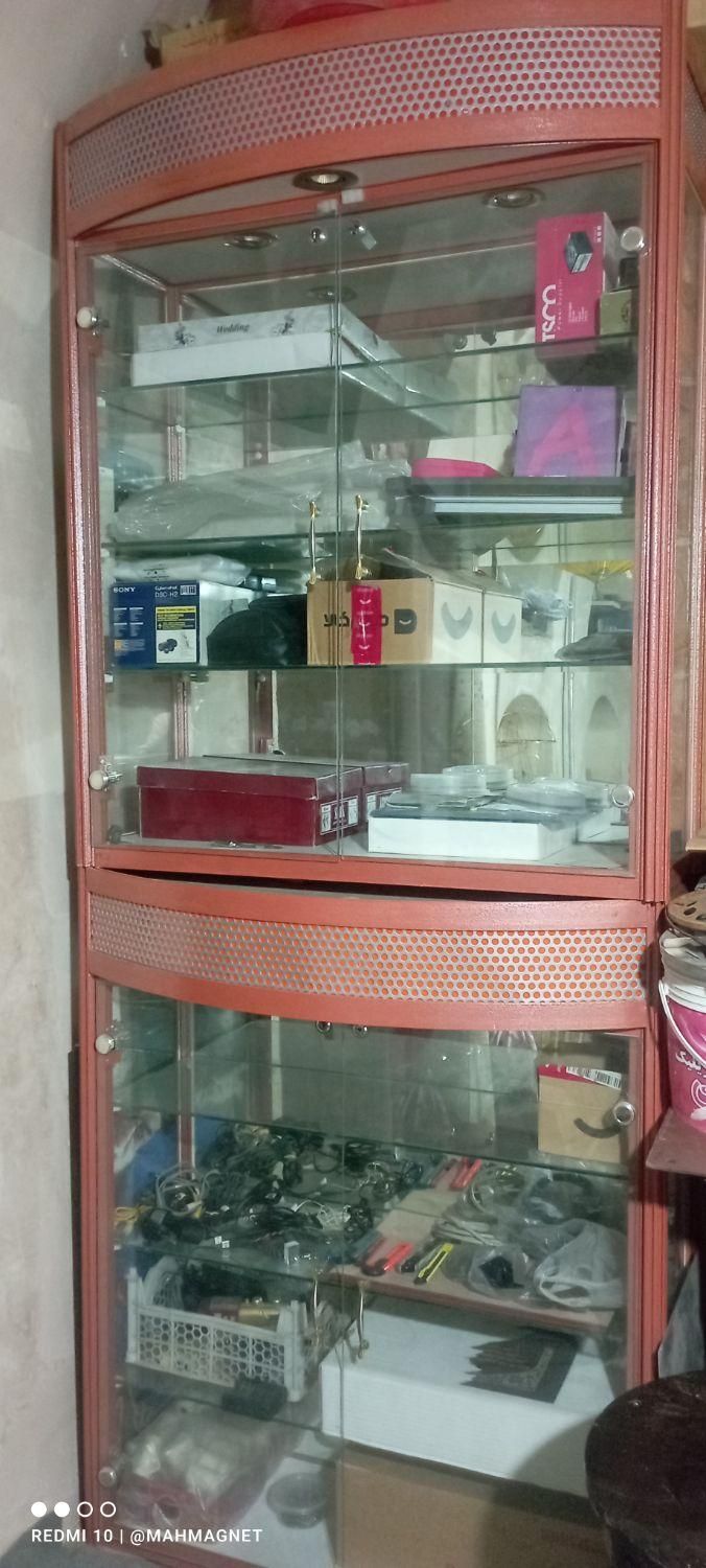 ویترین آلومینیوم آیینه چراغدار|بوفه، ویترین، کنسول|لنجان, |دیوار