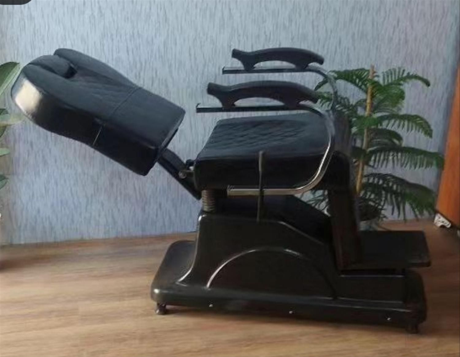 صندلی  کوتاهی مردانه آرایشگاه مدل 2000|آرایشگاه و سالن‌های زیبایی|کرمانشاه, |دیوار