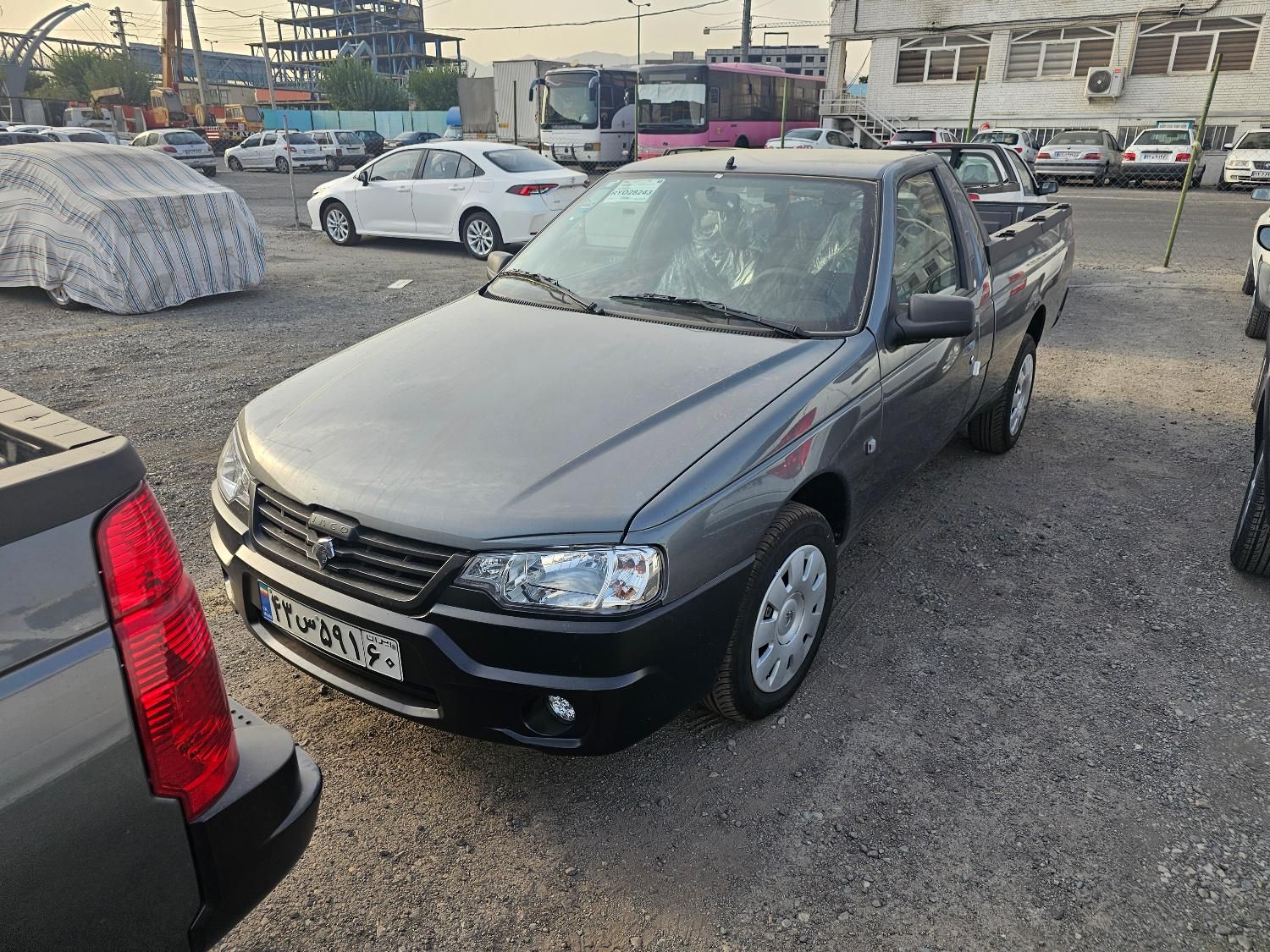 وانت آریسان 2 صفر 1404 - مقد و اقساط|خودرو سواری و وانت|تهران, صادقیه|دیوار