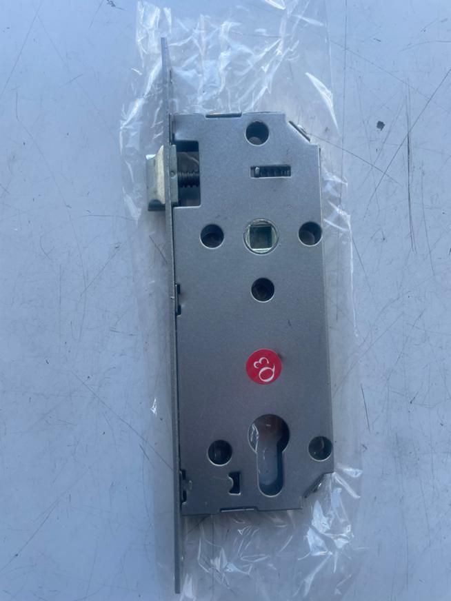 دستگیره اتاق قفل توپی|مصالح و تجهیزات ساختمان|شیراز, شهرک والفجر|دیوار