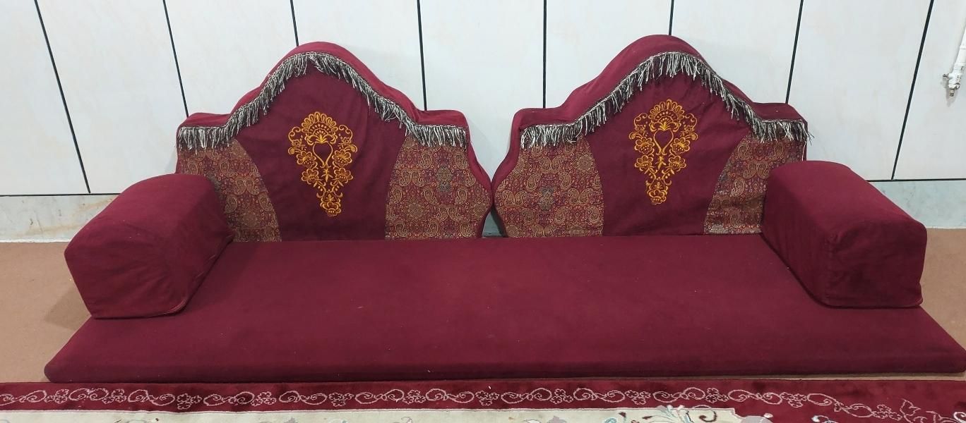 کناره و پشتی خلیجی|رختخواب، بالش، پتو|شهرکرد, |دیوار