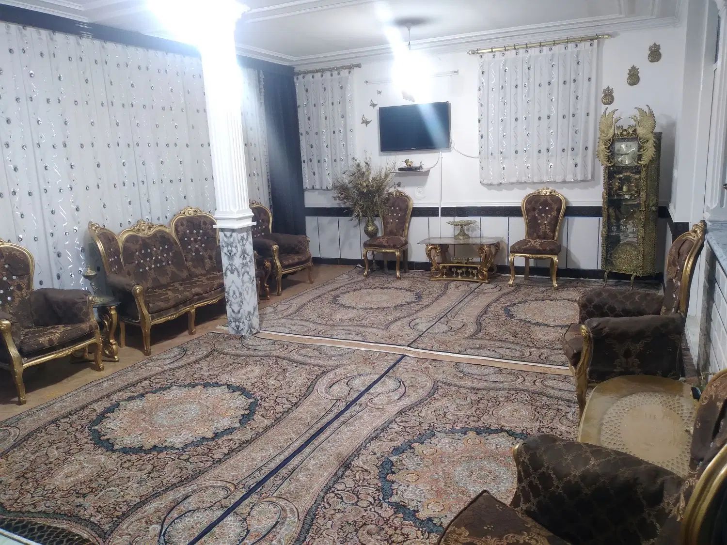 فروش مبل ۹نفره چوب راش تعویض میکنم بامبل ۹نفره|مبلمان خانگی و میز عسلی|نهاوند, |دیوار