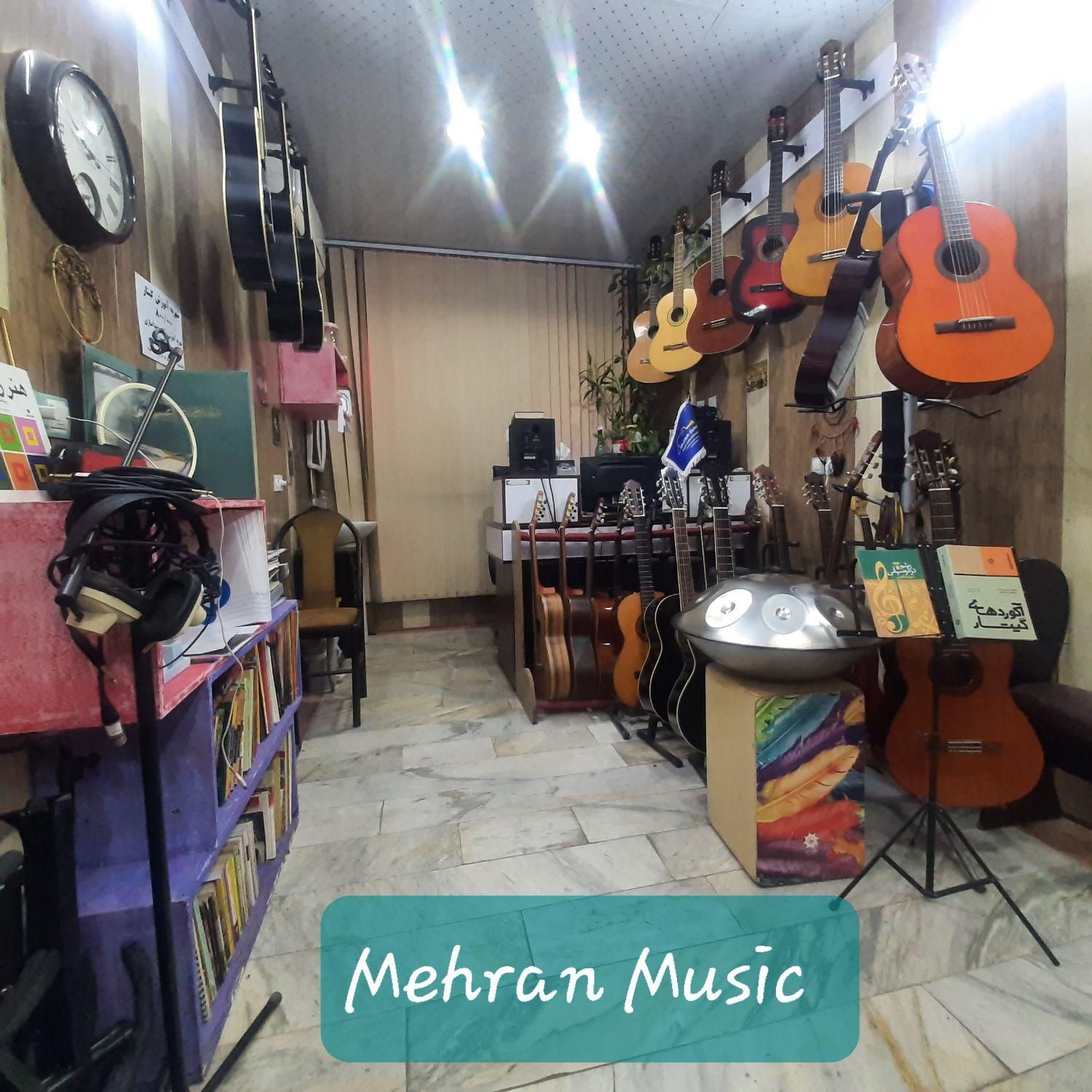 فروش انواع گیتار و لوازم موسیقی|گیتار، بیس، امپلیفایر|اسلامشهر, باغ فیض|دیوار