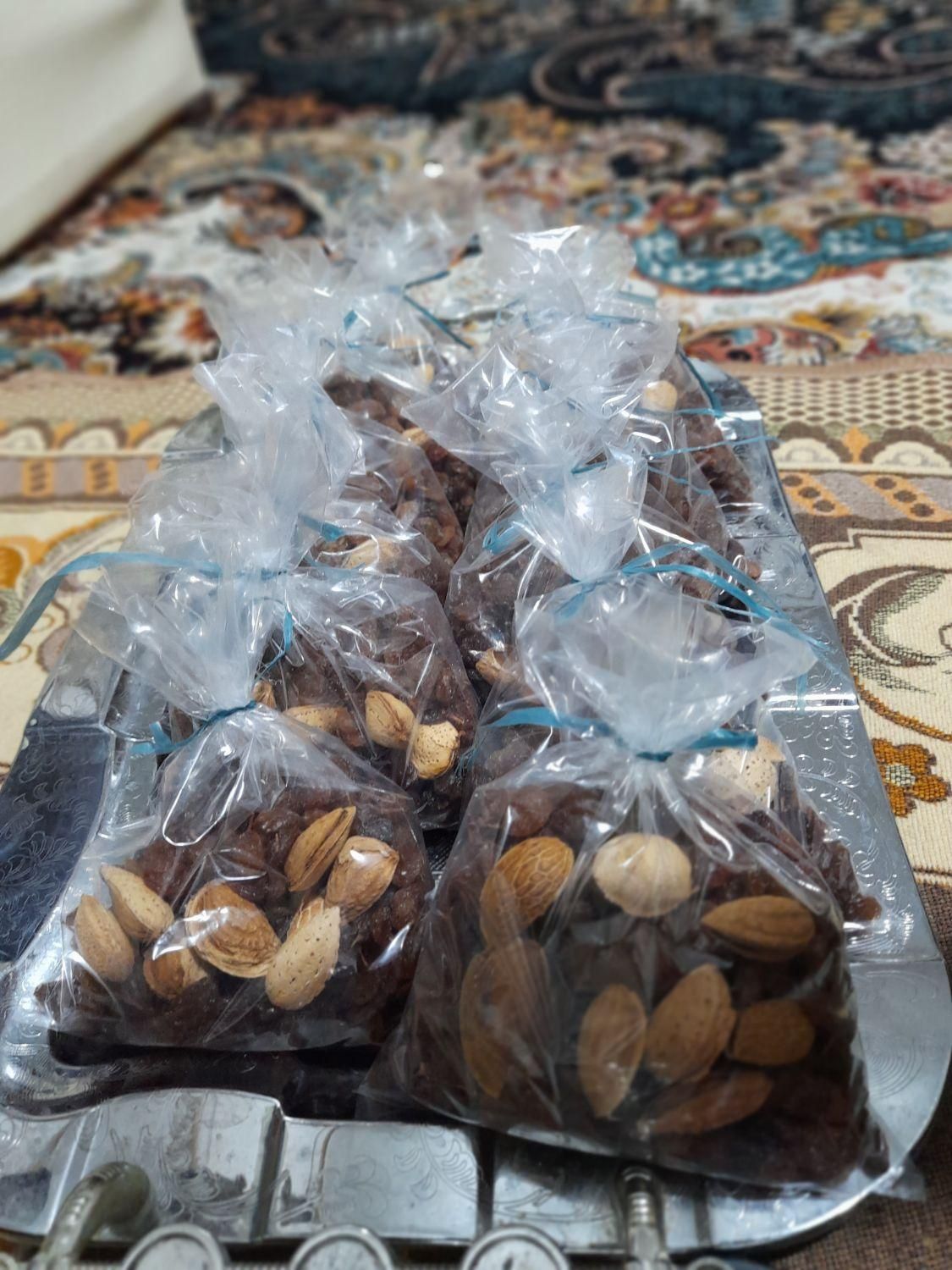 کشمش بادام|خوردنی و آشامیدنی|مشهد, بهمن|دیوار