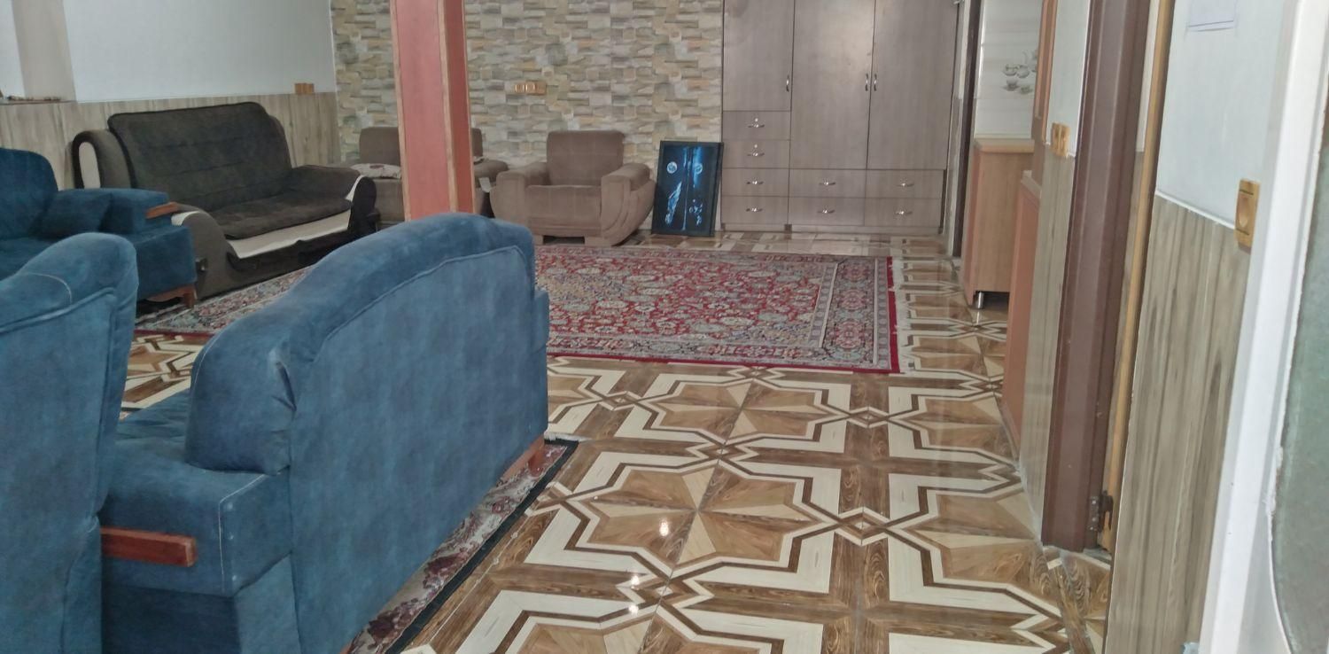 اجاره روزانه/هفتگی/ماهانه آپارتمان ۲۰۰ متری|اجارهٔ کوتاه‌مدت آپارتمان و سوئیت|شیراز, لب آب|دیوار