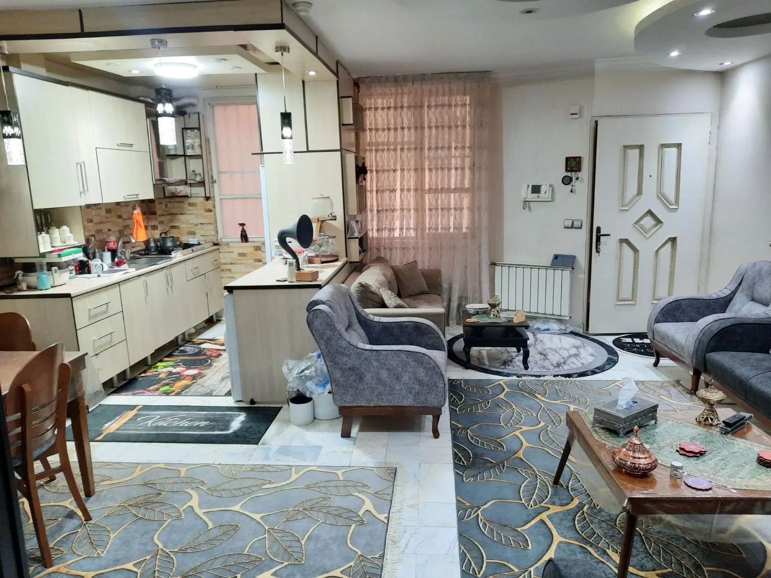 اجاره آپارتمان ۷۰ متر ۲خواب فول امکانات، هفت تیر|اجارهٔ آپارتمان|تهران, ایرانشهر|دیوار