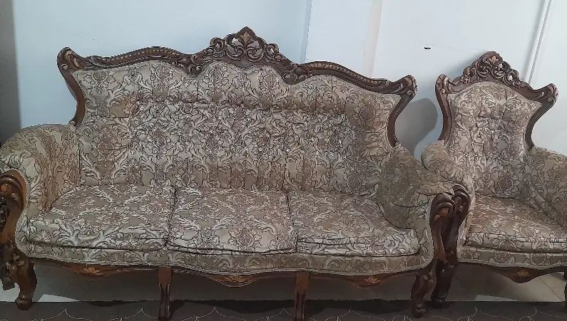 مبل ۹ نفره سلطنتی|مبلمان خانگی و میز عسلی|رشت, فرزانه|دیوار