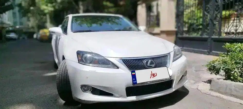 لکسوس IS300 کروک سفید مدل 2011|خودرو سواری و وانت|تهران, فرمانیه|دیوار