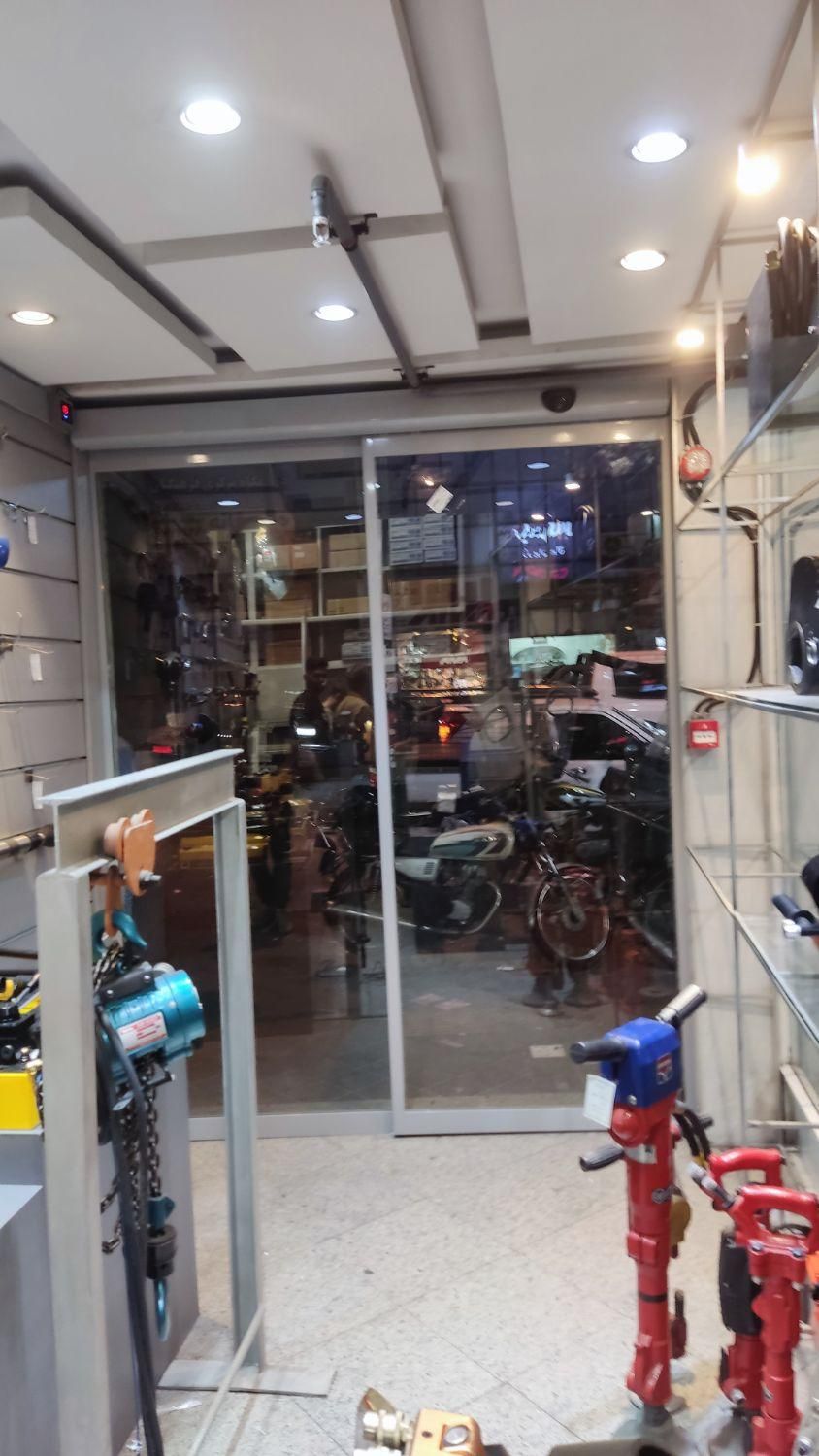 کرکره برقی ودرب های اتوماتیک اجرا نصب تعمیرات|خدمات پیشه و مهارت|تهران, تولید دارو|دیوار