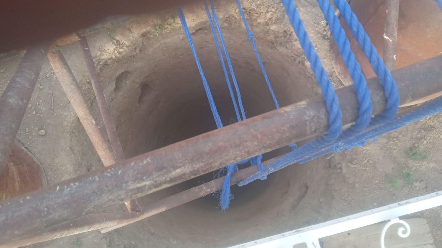 لوله بازکنی وفنرزنی بازکردن گرفتگی لوله فاضلاب.|خدمات پیشه و مهارت|بیجار, |دیوار