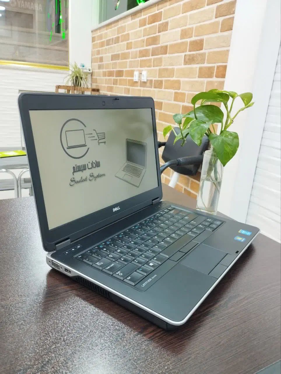 لپ تاپ دل i5 رم ۸ اقتصادی مشابه نو با گارانتی|رایانه همراه|کاشان, میدانگاه آقا|دیوار