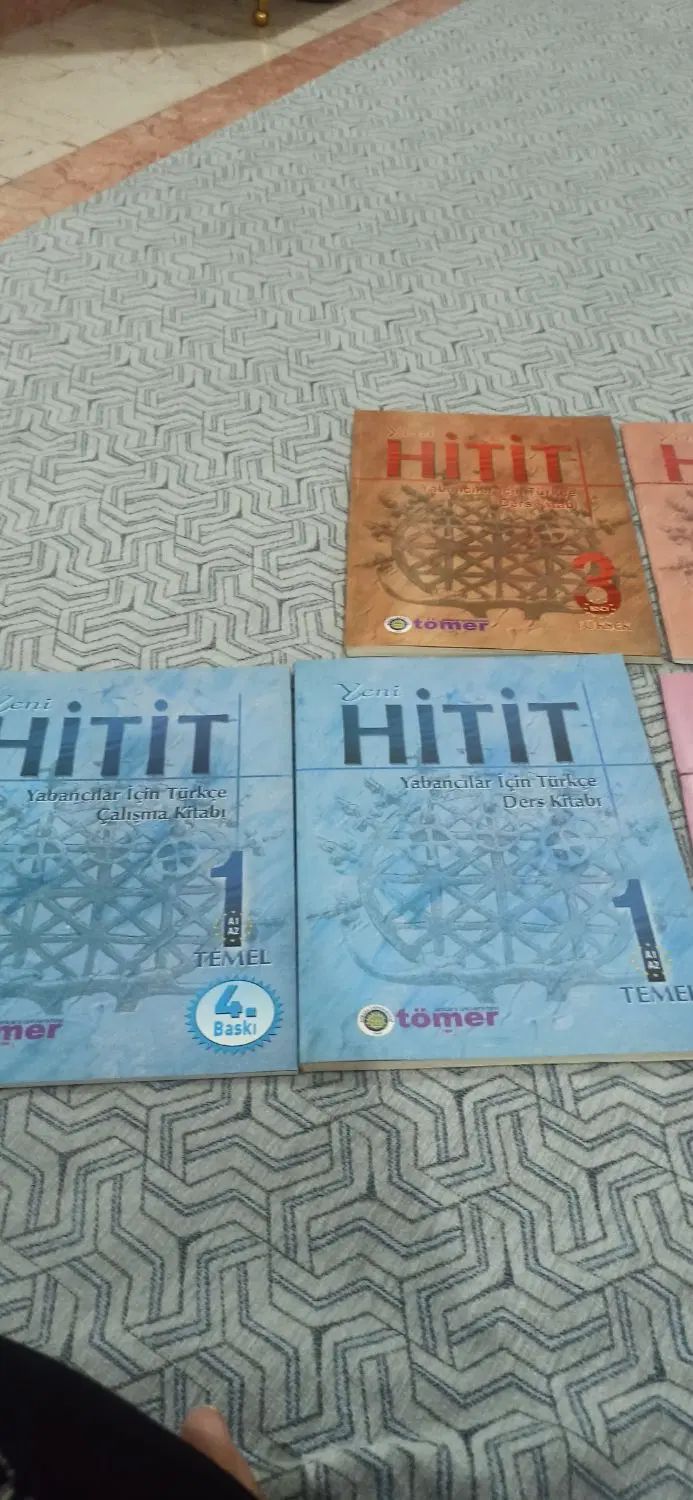 کتاب آموزش زبان ترکیه ای|کتاب و مجله آموزشی|تهران, جنت‌آباد جنوبی|دیوار