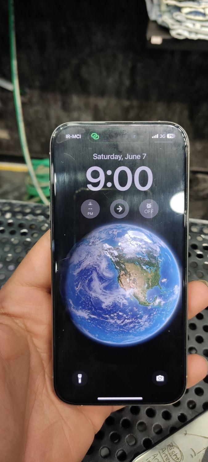 اپل iPhone 15 Pro با حافظهٔ ۲۵۶ گیگابایت|موبایل|قم, زنبیل آباد|دیوار