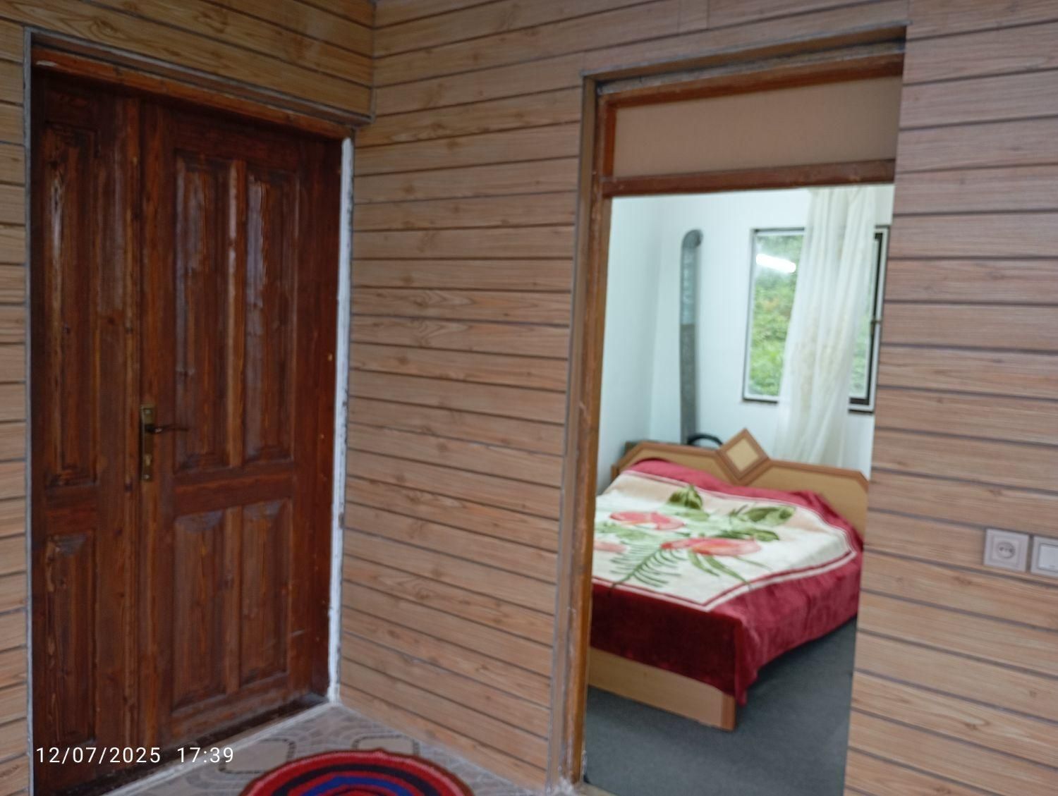 جور بند|اجارهٔ کوتاه‌مدت ویلا و باغ|گلوگاه بابل (گلیا), |دیوار