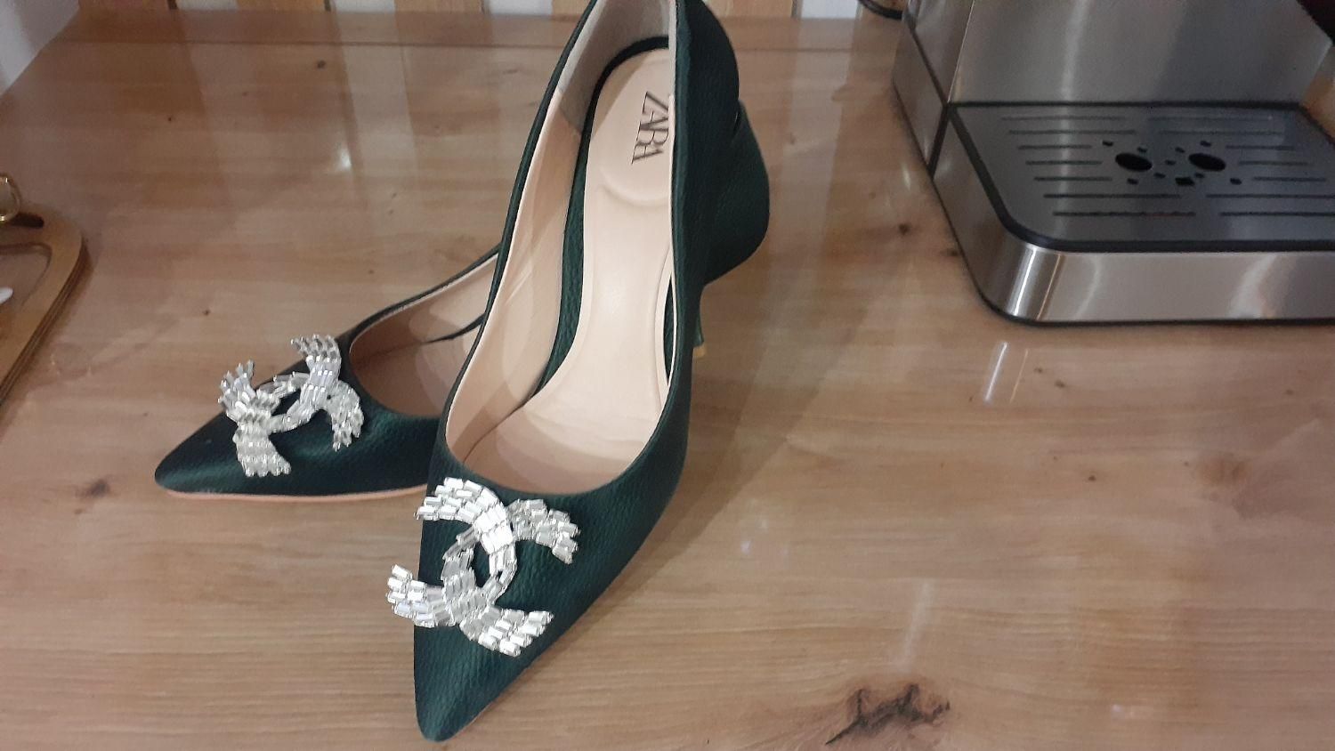 کفش مجلسی|کیف، کفش، کمربند|نیشابور, دهنو|دیوار