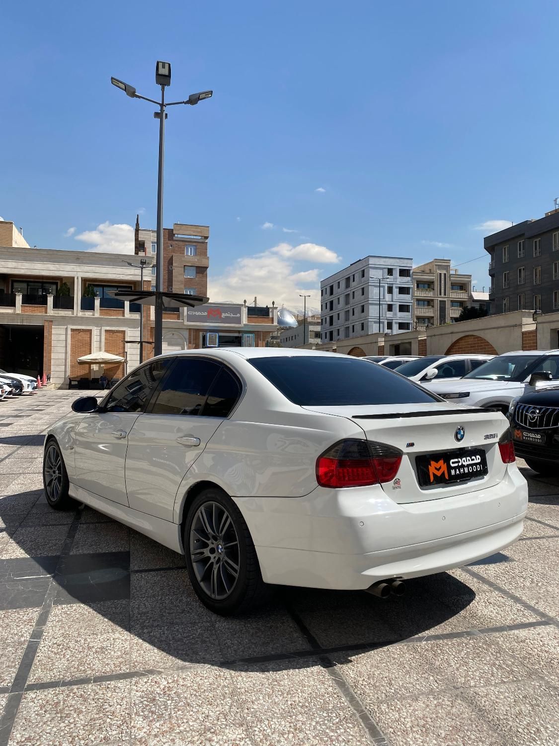 بی‌ام‌و سری 3 سدان 325i، مدل ۲۰۰۶|خودرو سواری و وانت|تهران, پونک|دیوار