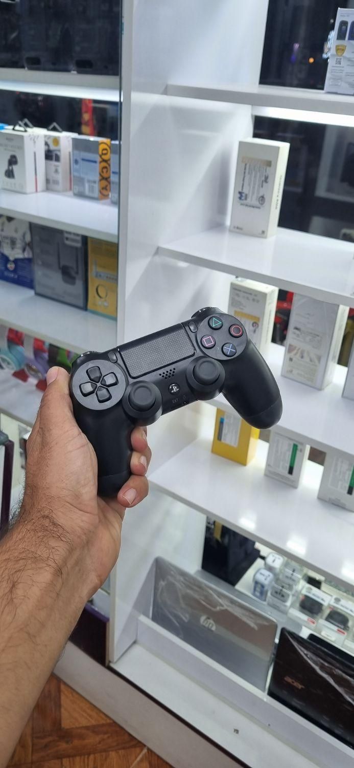 کنسول بازی PS4 اسلیم دو دسته|کنسول، بازی ویدئویی و آنلاین|نظرآباد, نظرآباد|دیوار