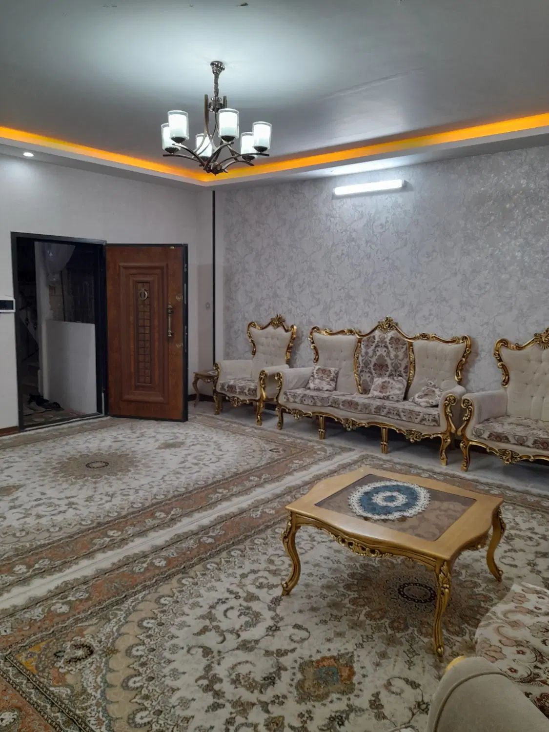 آپارتمان نوسازباپارکینگ و آسانسورنزدیک حاشیه اصلی|فروش آپارتمان|مشهد, نظام دوست|دیوار