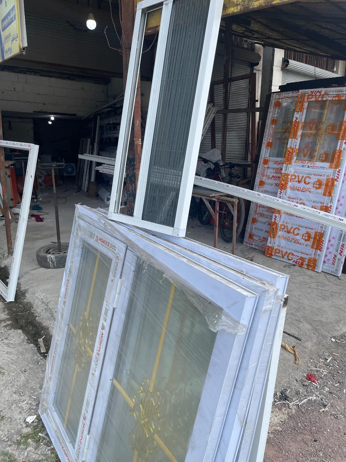 فروش درب انباری وپنجره pvc وUpvc‌ساخت توری پیلیسه|مصالح و تجهیزات ساختمان|سیاهکل, |دیوار