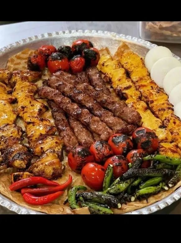 صندوق دار خانم نیروی ساده خانم پیک موتوری|استخدام خدمات فروشگاه و رستوران|صدرا-فارس, فاز ۱|دیوار