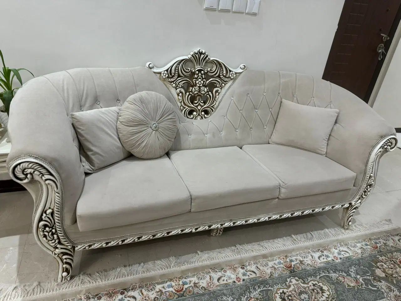 مبل 7 نفره سالم|مبلمان خانگی و میز عسلی|تهران, دهم فروردین|دیوار
