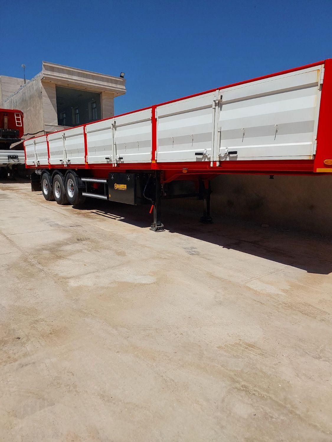 عرضه محصولات برند یدک کیهان|خودرو سنگین|کنار تخته و کمار, |دیوار