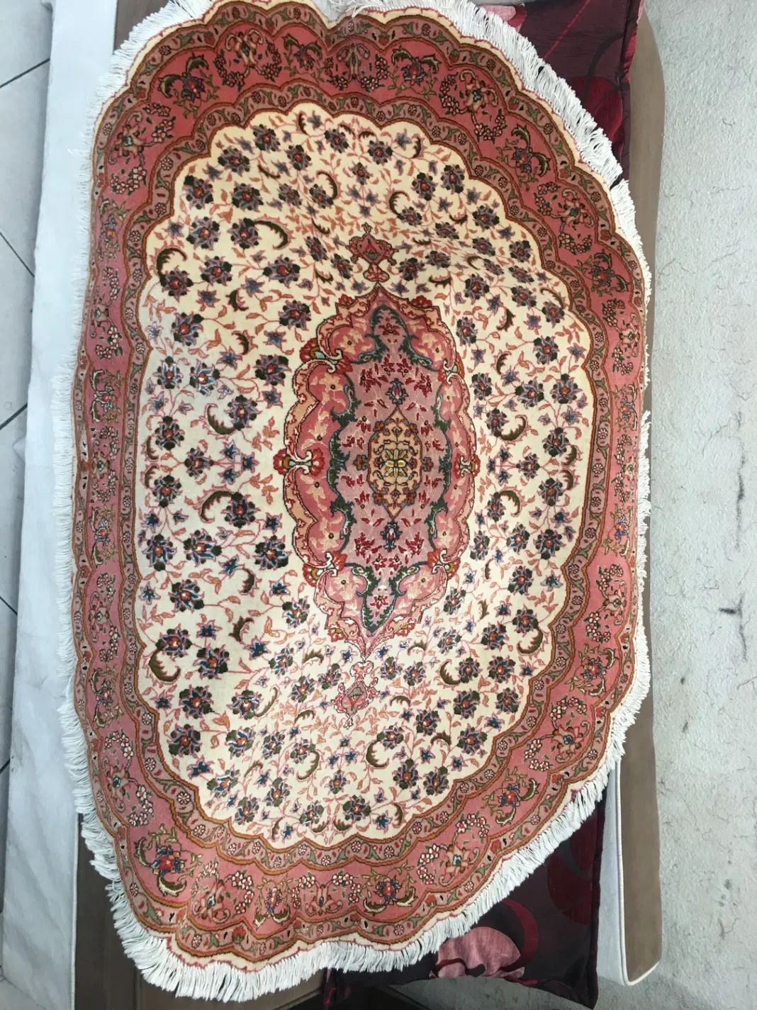 قالیچه دستباف بسیار نفیس چله نخ گل ابریشم|فرش|تهران, شکوفه|دیوار