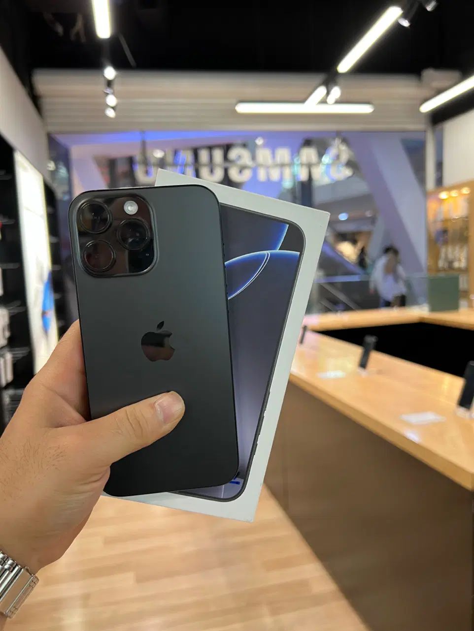 Iphone 16promax zaa 1t کارکرده با گارانتی شرکتی|موبایل|تهران, صاحبقرانیه|دیوار