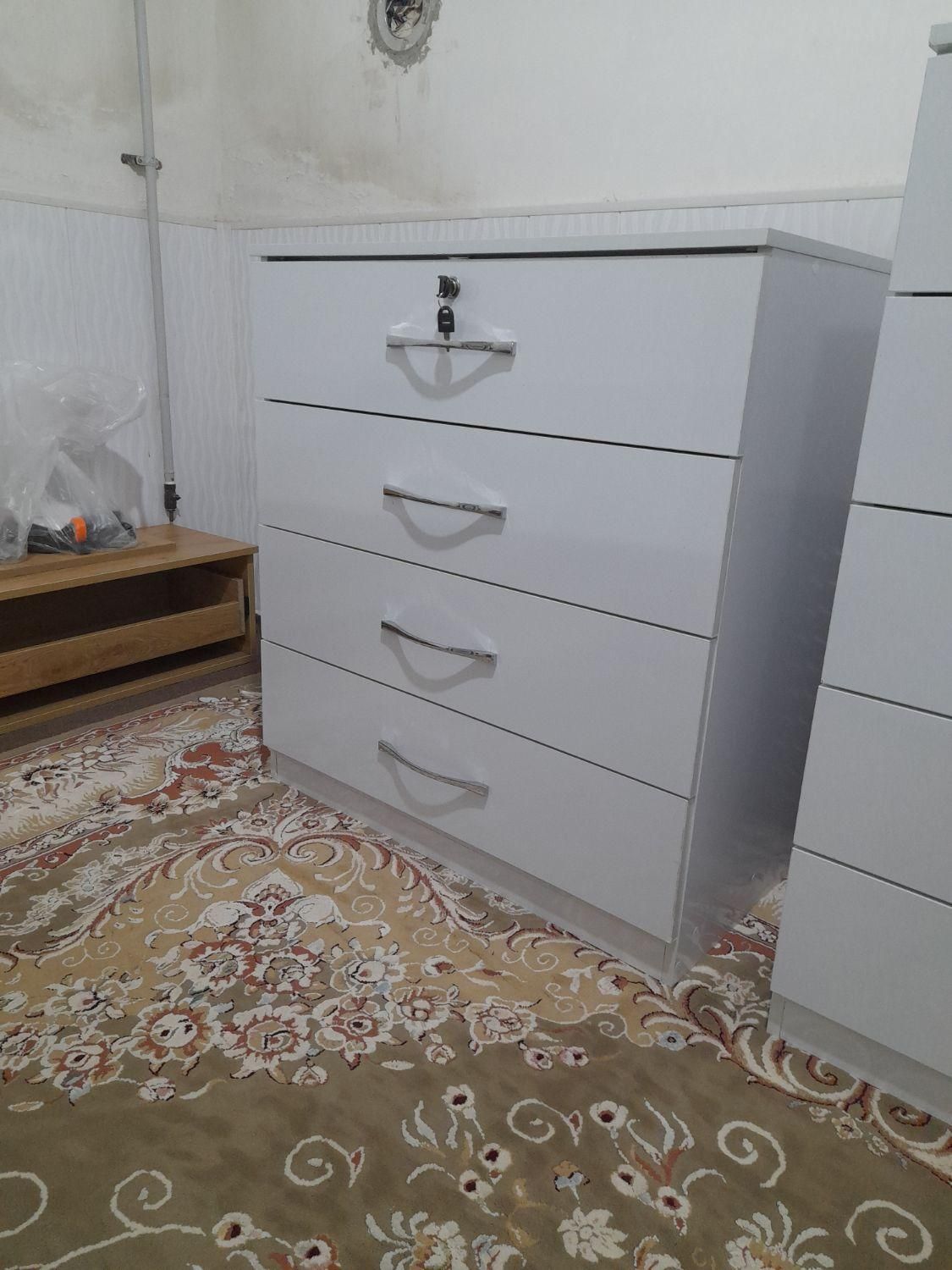 دراور ۴ کشو تازه ساخت|جاکفشی، کمد، دراور|گنبد کاووس, |دیوار