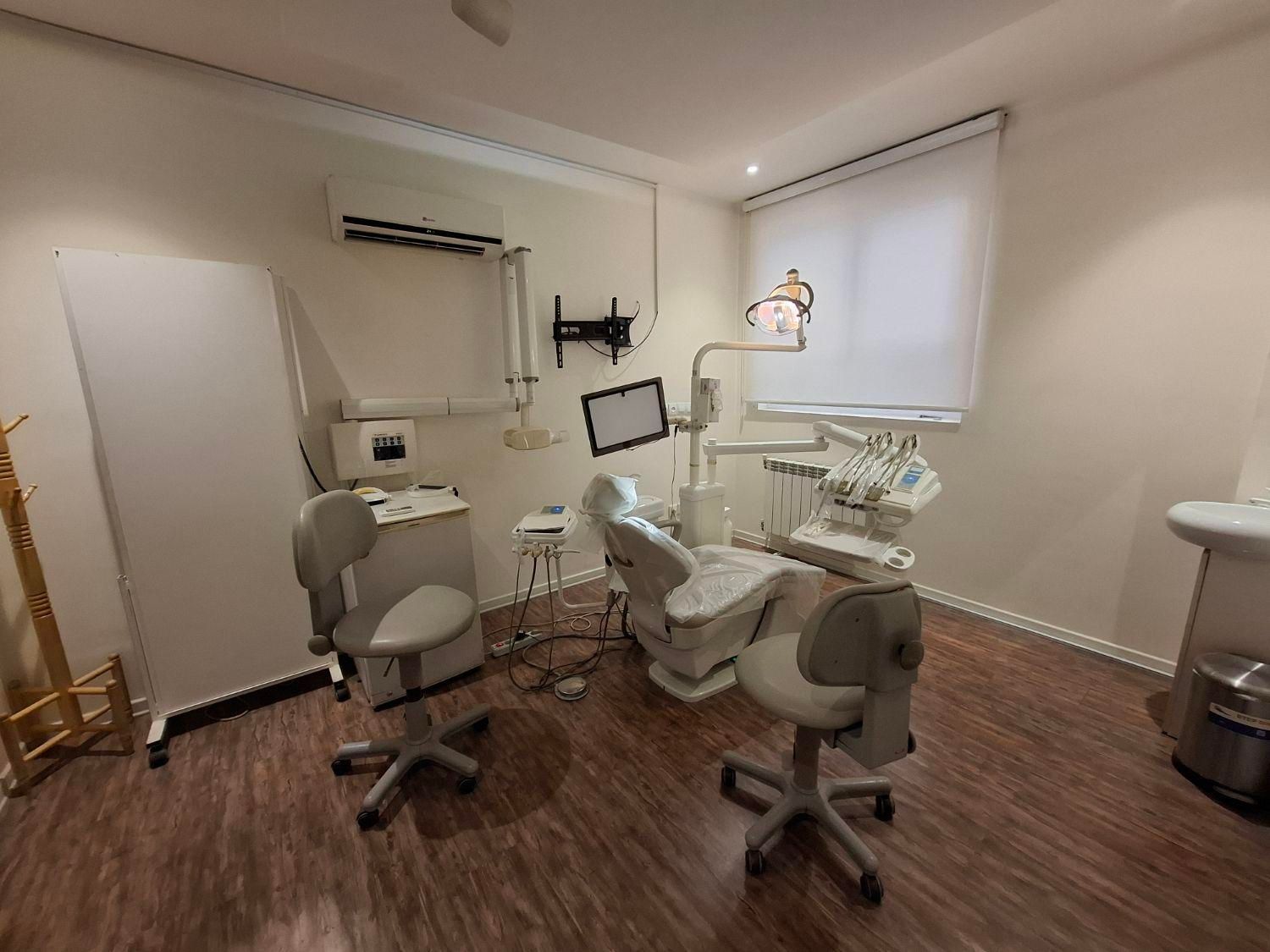 اجاره مطب دندانپزشکی مبله به همراه کلیه تجهیزات|اجارهٔ دفتر کار، اتاق اداری، مطب|شیراز, ستارخان|دیوار