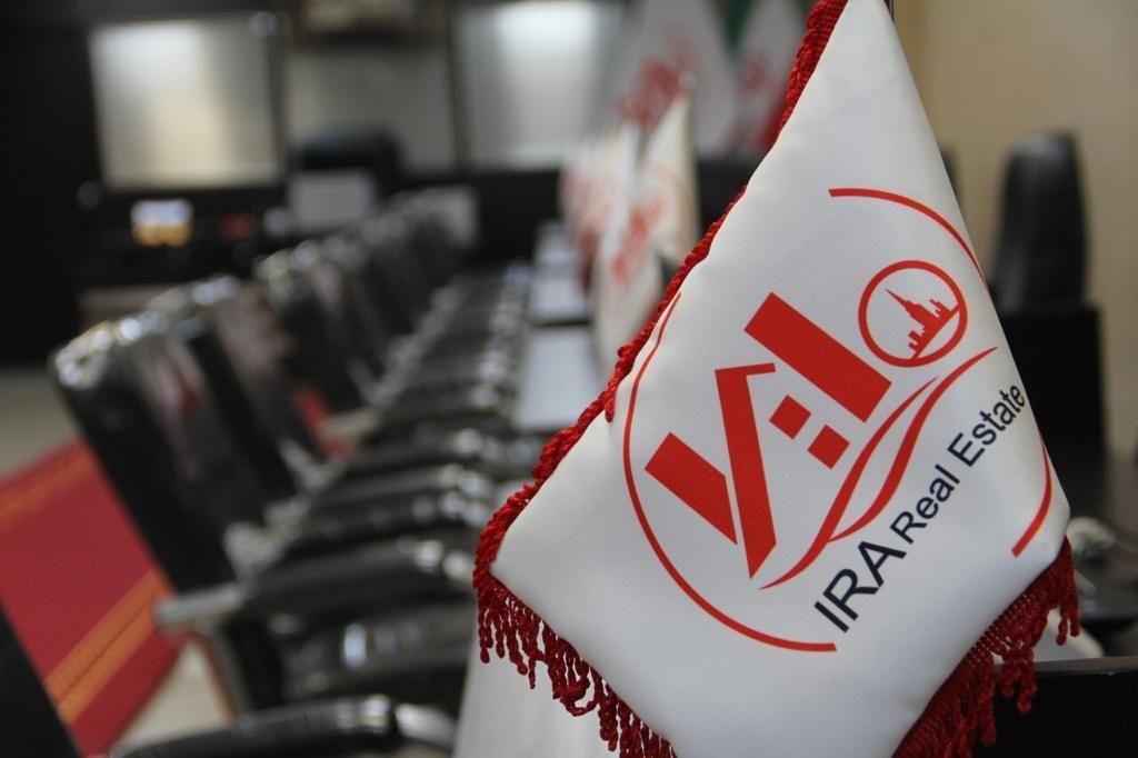 استخدام منشی و مشاور املاک|استخدام بازاریابی و فروش|تهران, تهرانپارس غربی|دیوار