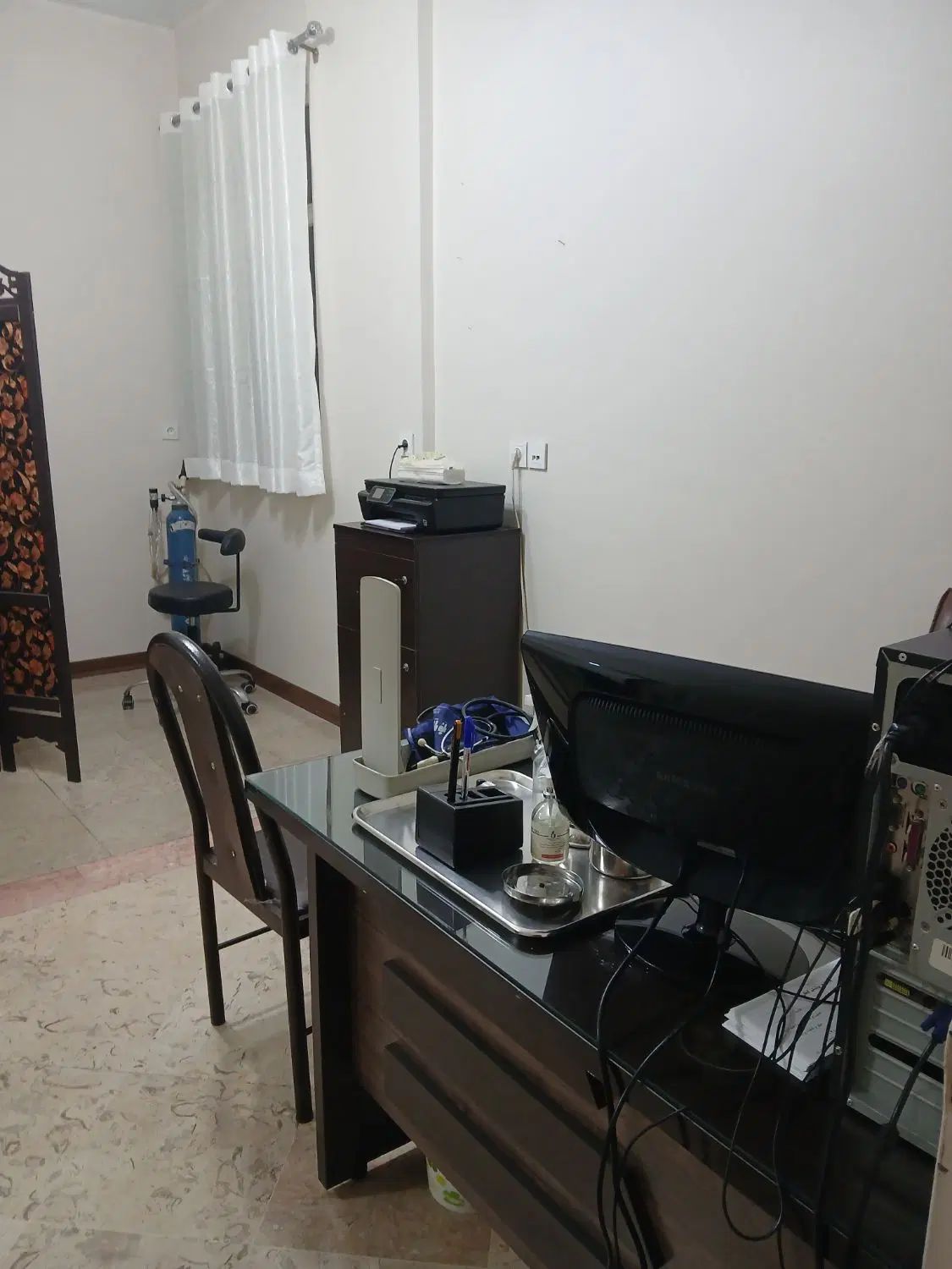 متخصص زنان و زایمان نیازمندیم|استخدام درمانی، زیبایی، بهداشتی|تهران, کرمان|دیوار