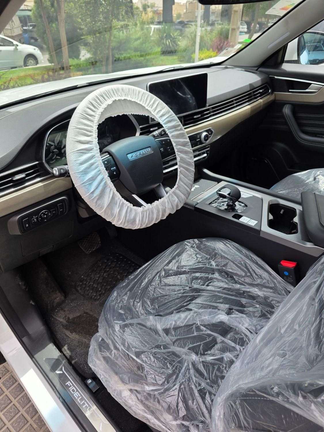 فیدلیتی الیت 7نفره سفید مدل ۱۴۰۴|خودرو سواری و وانت|اصفهان, ملکشهر|دیوار