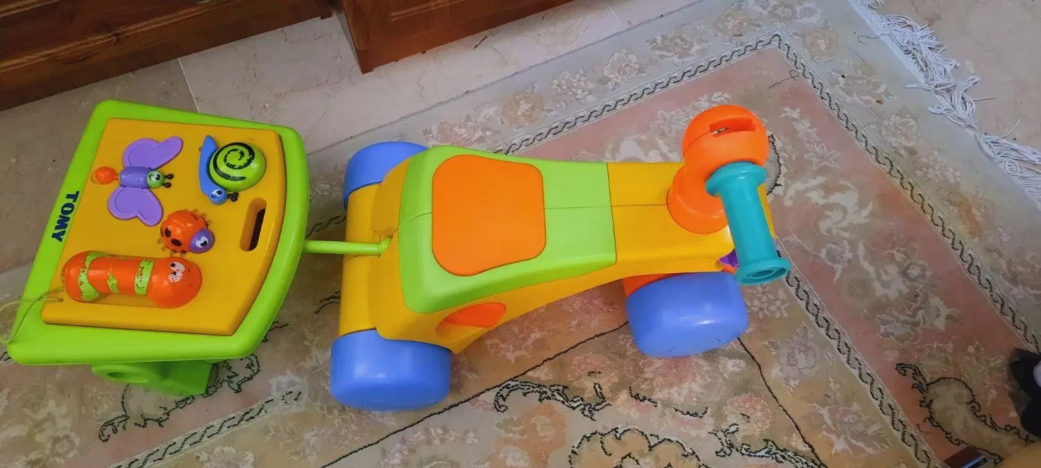 سه‌چرخه و واکر TOMY  (تامی)|اسباب و اثاث بچه|تهران, ازگل|دیوار