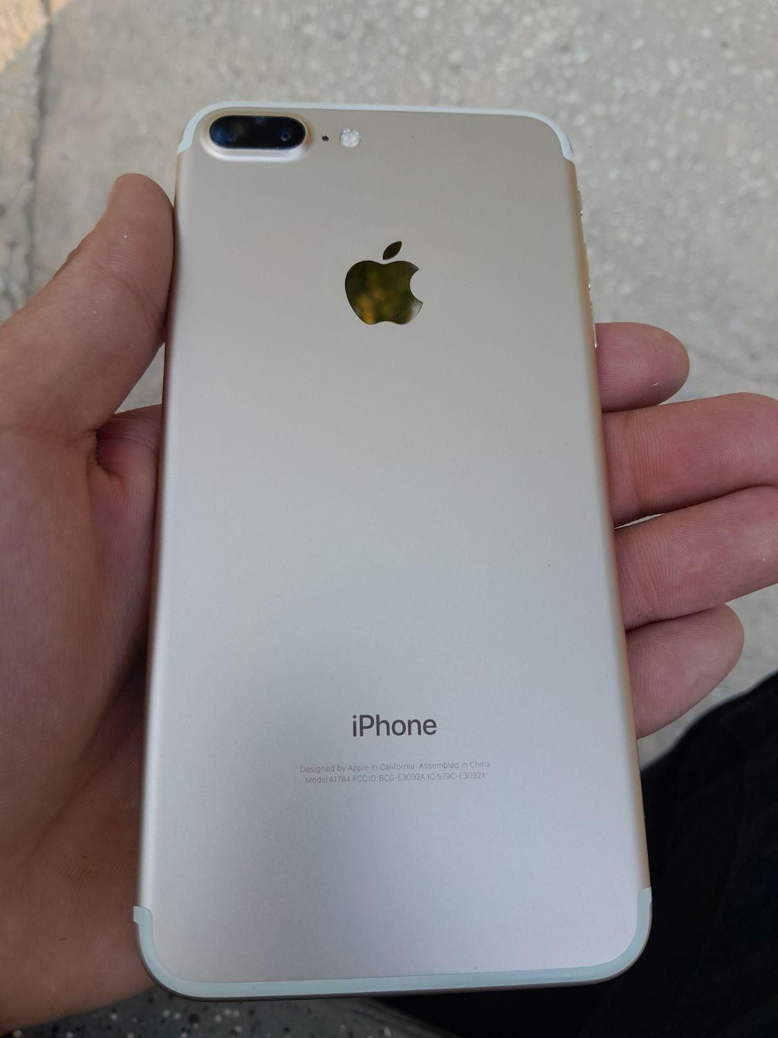 اپل iPhone 7 Plus با حافظهٔ ۲۵۶ گیگابایت|موبایل|تهران, شهرک ولیعصر|دیوار