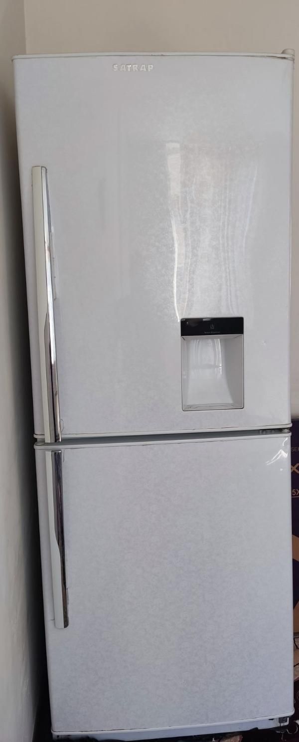 یخچال فریزرsatrap|یخچال و فریزر|فولادشهر, مسکن مهر فولادشهر|دیوار