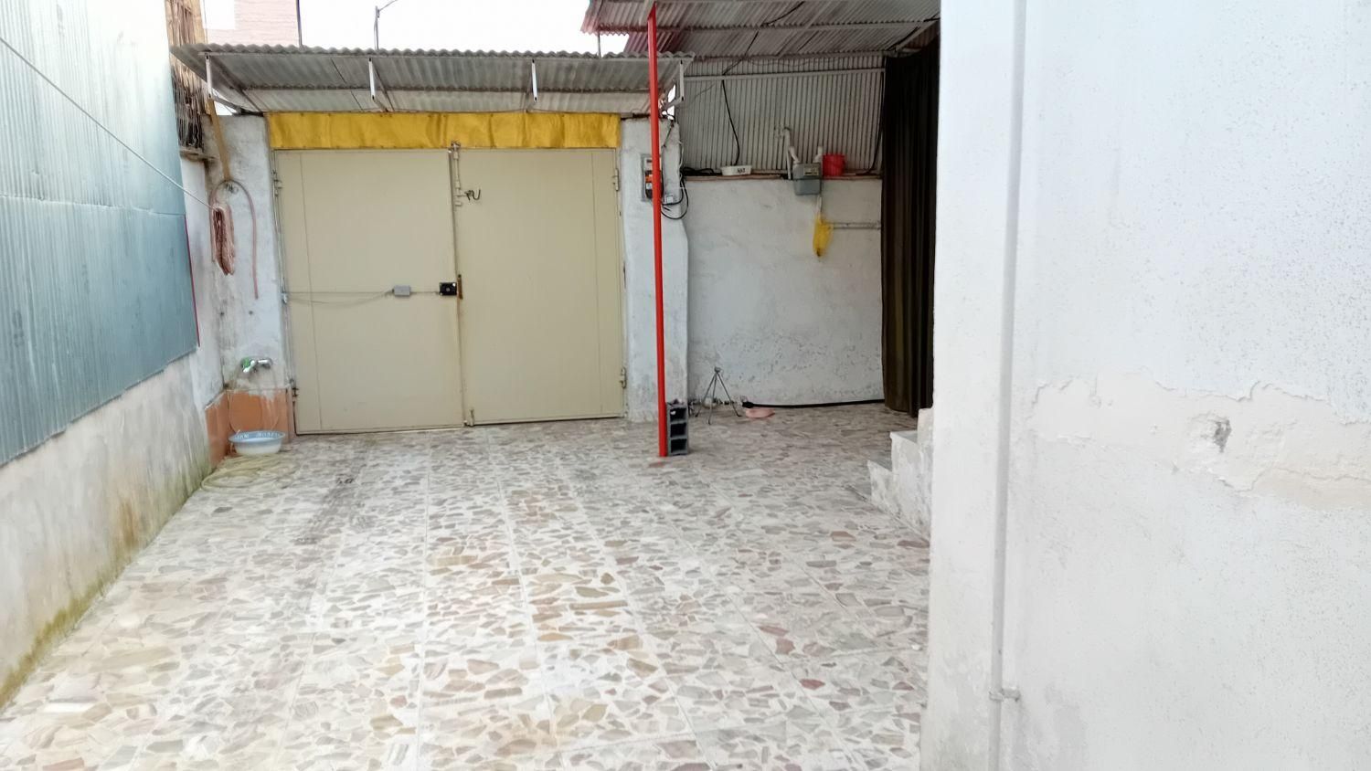 اجاره روزانه خانه حیاط داردربستی پارکینگ دار|اجارهٔ کوتاهمدت ویلا و باغ|لنگرود, |دیوار