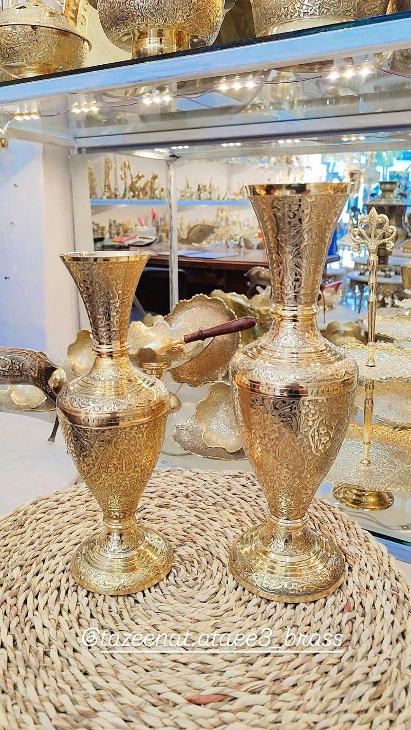 گلدان طرح طاووس برنجی عطائی برنز|صنایع دستی و سایر لوازم تزئینی|نیشابور, محله میدان باغات|دیوار