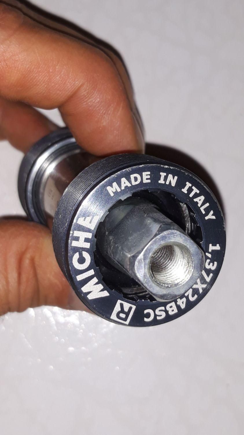 کورسی پیست جاینت اسکات شیمانو کربن کوهستان|دوچرخه، اسکیت، اسکوتر|تهران, افسریه شمالی|دیوار