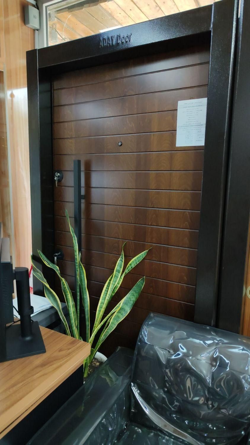 درب های اتاقی و ضد سرقت|خدمات پیشه و مهارت|شوشتر, |دیوار