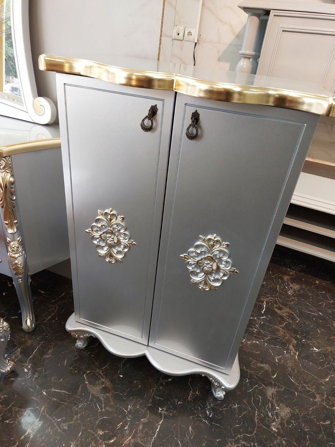 آینه و کنسول جهازشیک|بوفه، ویترین، کنسول|تهران, شهرک ولیعصر جنوبی|دیوار