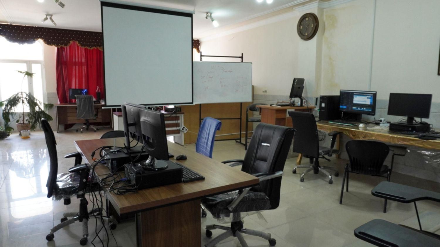 آموزش و استخدام تدوینگر و تصویر بردار|استخدام هنری و رسانه|نجفآباد, قدس|دیوار