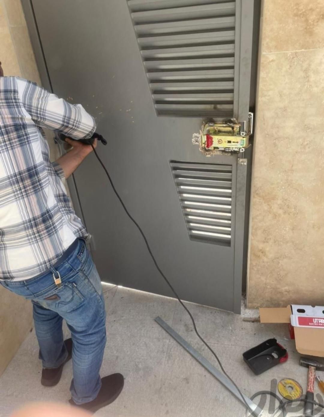 کلیدسازی سیار شبانه پاسداران. ازگل شریعتی بنی هاشم|خدمات پیشه و مهارت|تهران, دروس|دیوار