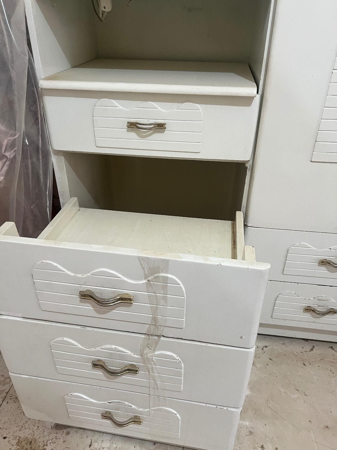 کمد کودک ویترین دار|اسباب و اثاث بچه|دماوند, دماوند|دیوار