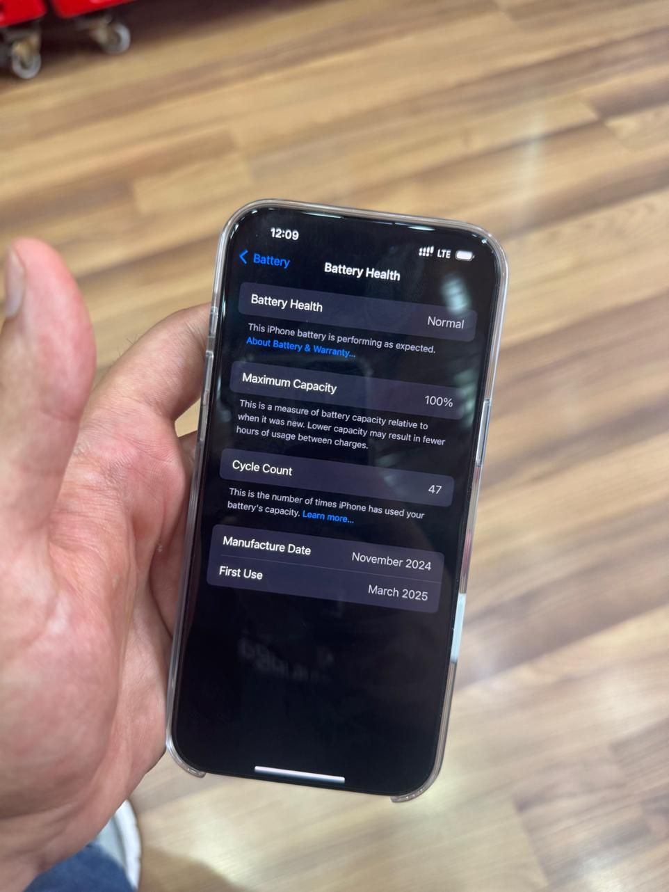 اپل iPhone 16 Pro Max با حافظهٔ ۲۵۶ گیگابایت|موبایل|اسلام‌شهر, |دیوار